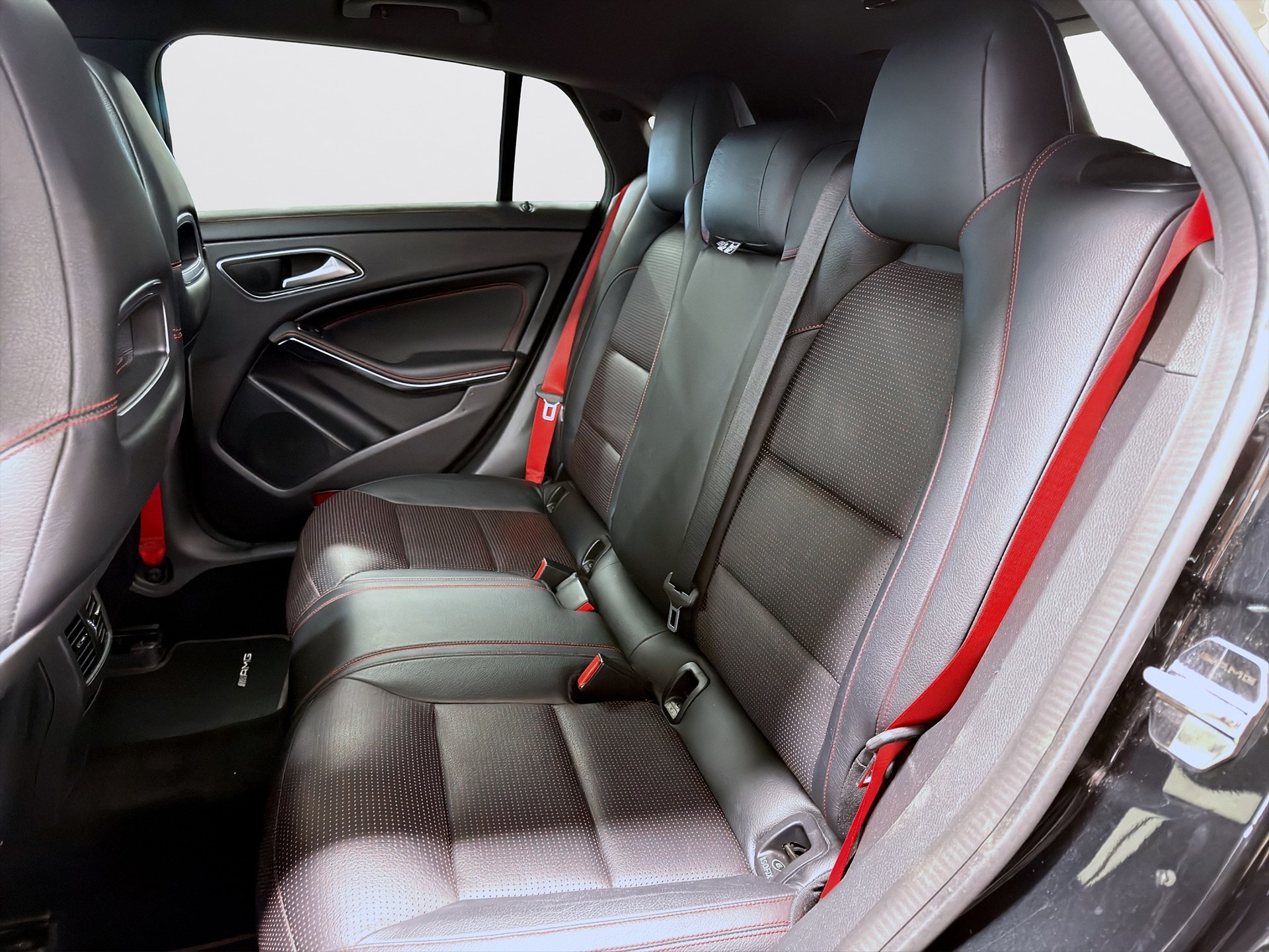 Mercedes-Benz CLA 45 AMG 4M 360hk Shooting Brake Pano H/K