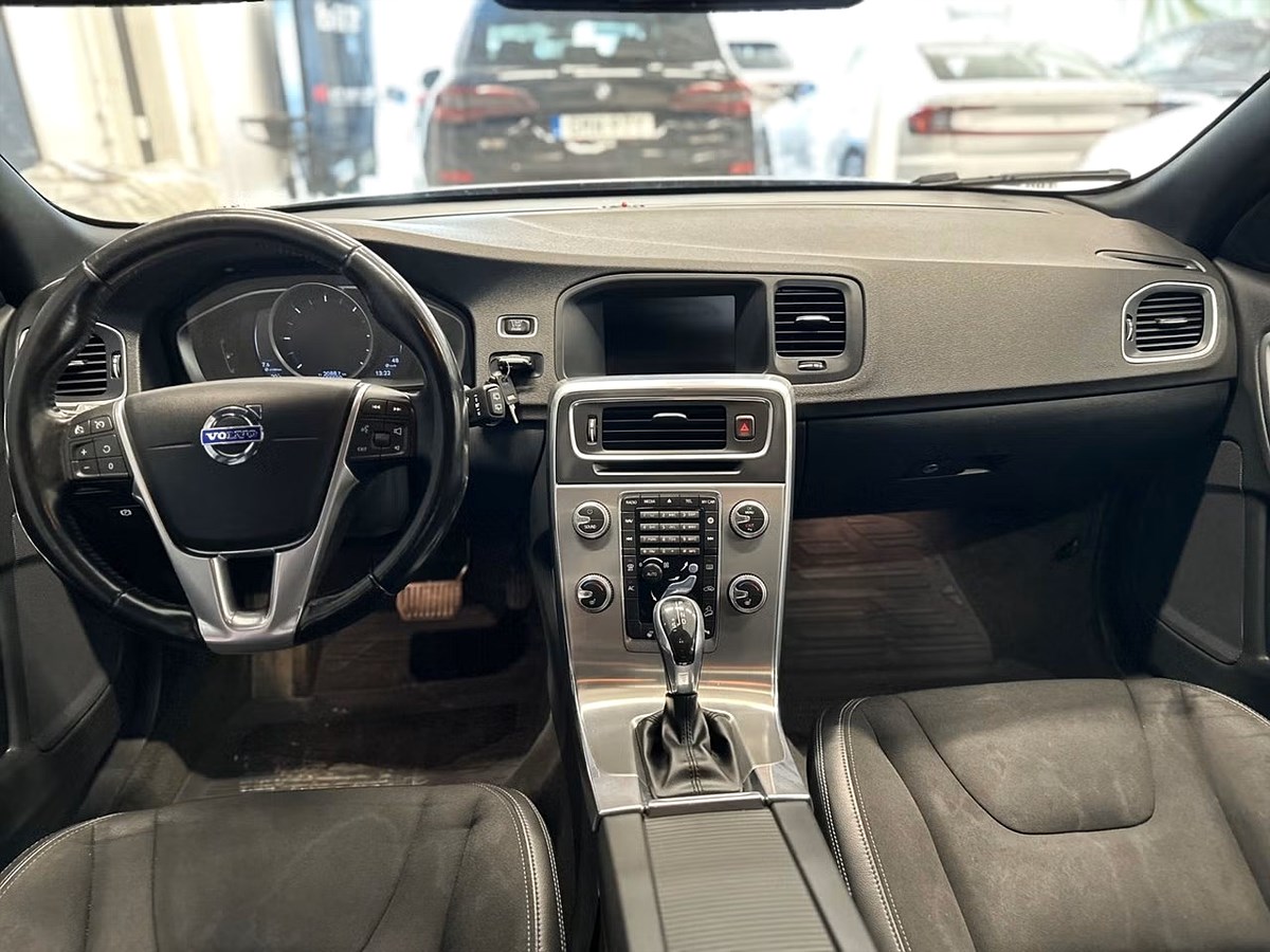 Volvo V60 Cross Country – bild 12
