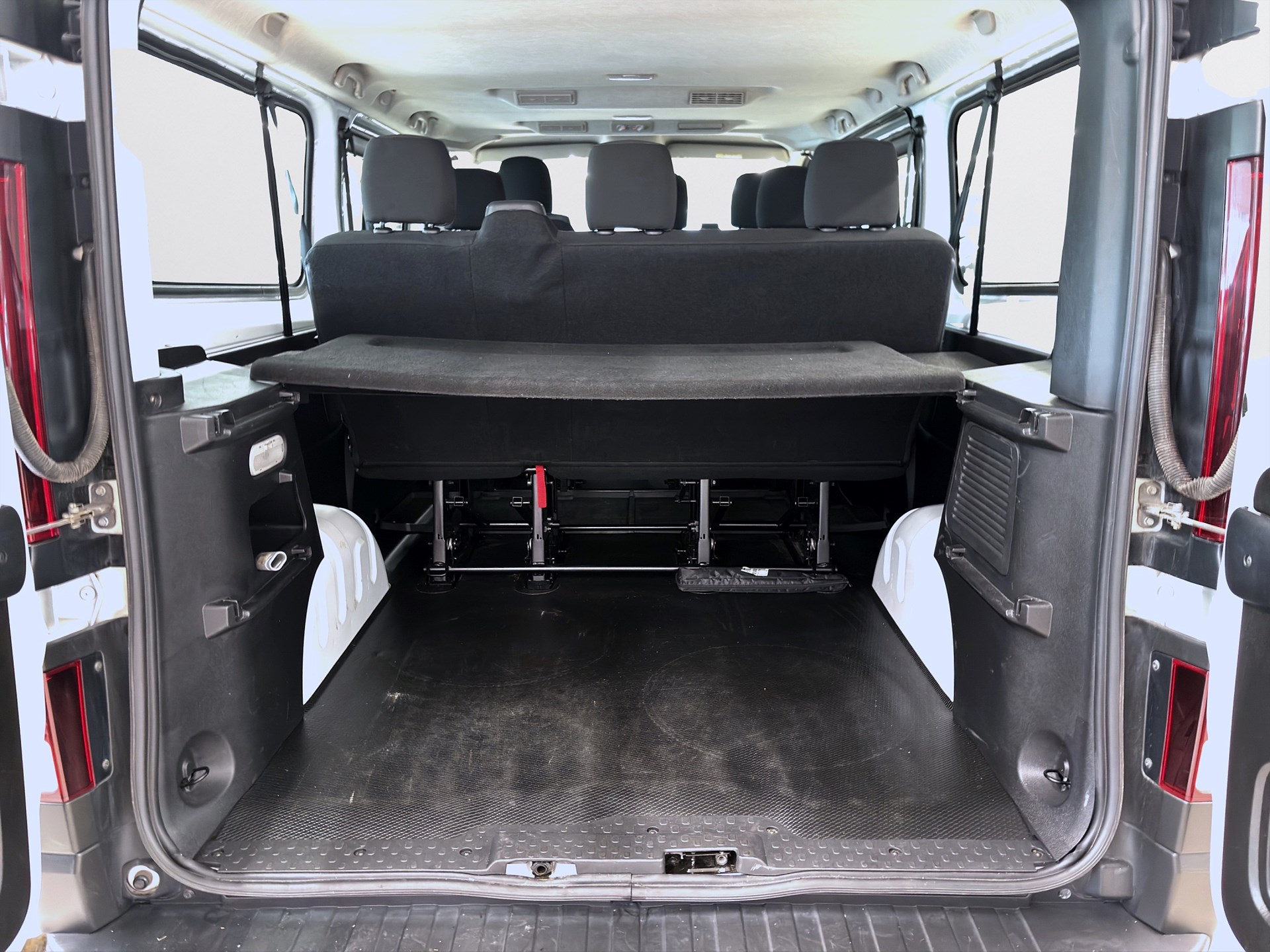 Renault Trafic Passenger 2.0 dCi 150hk Helg på Moberg! 9-Sits Grand Kombi B-Kamera