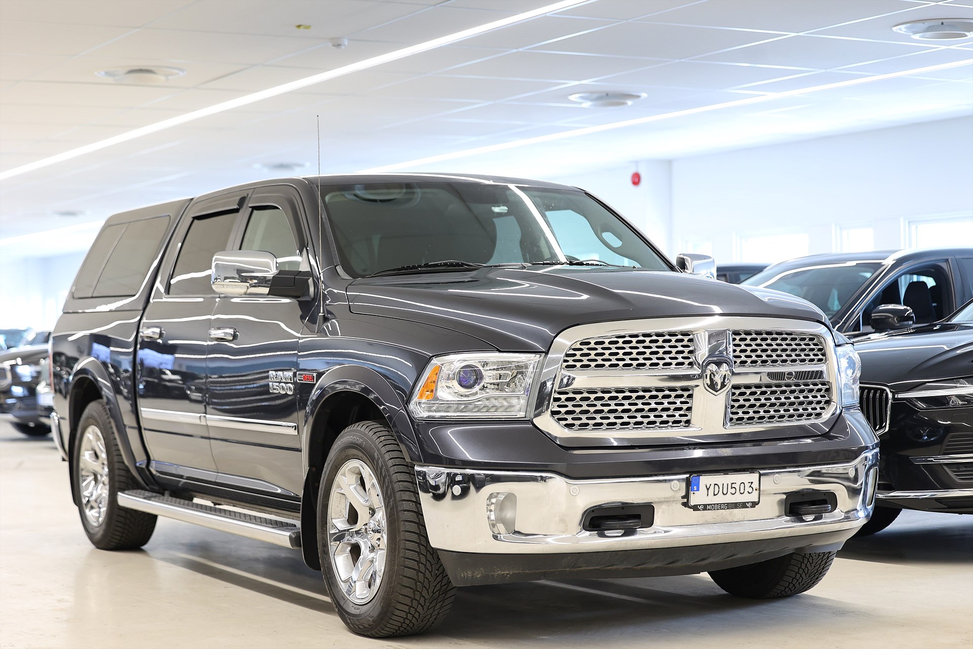 Dodge RAM 1500 3.0 V6 EcoDiesel Laramie Kåpa Frontbåge Drag LEASBAR