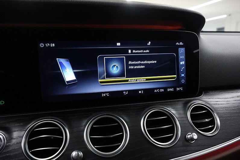Mercedes-Benz E 220 T d 194hk Avantgarde HUD 360 Drag Läder