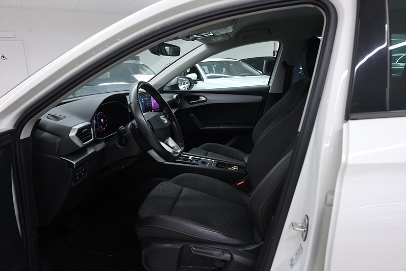 Seat Leon 1.4 e-Hybrid Sportstourer 204hk *Hjulkampanj!* FR Drag Navi Keyless