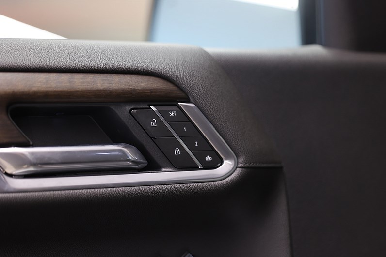 Chevrolet Silverado High Country Midnight Edt 3.0 Duramax BOSE