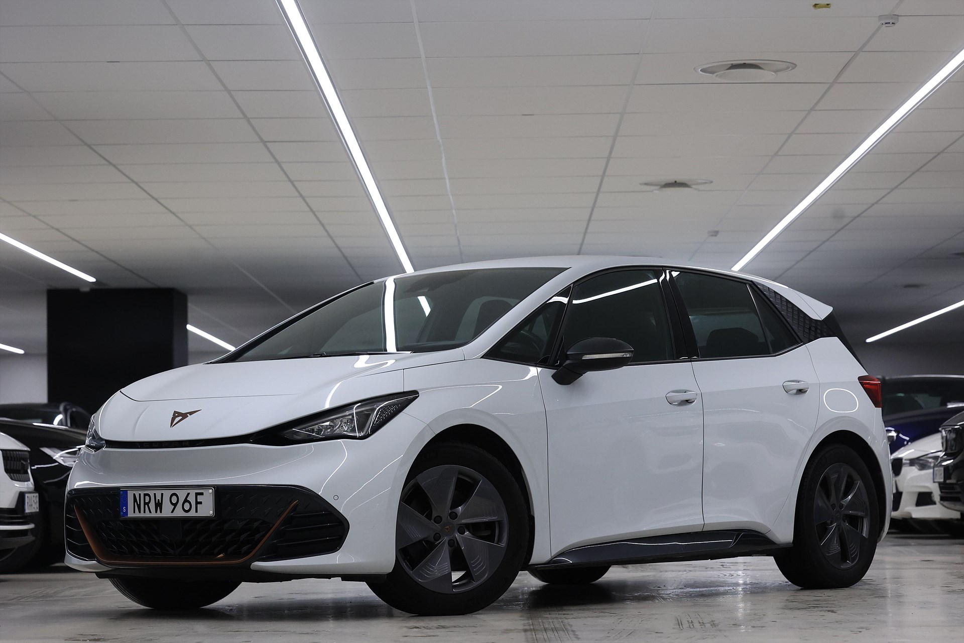 Cupra Born 204hk *Hjulkampanj!* Värmare B-kamera Navi Farth