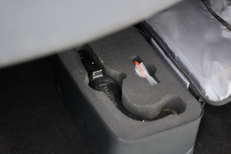 Tesla Model Y Long Range AWD 514hk *Hjulkampanj!* AP Drag Pano