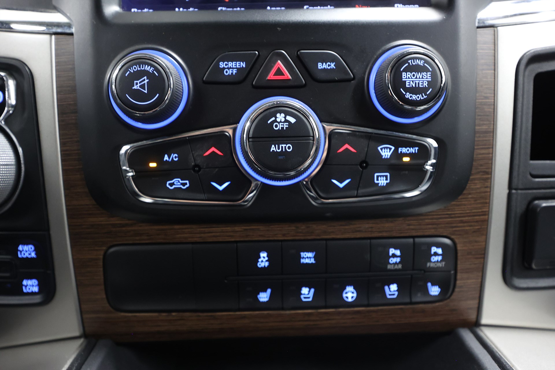 Dodge RAM 5.7 V8 4WD 401hk *Hjulkampanj!* Laramie RamBox MOMS