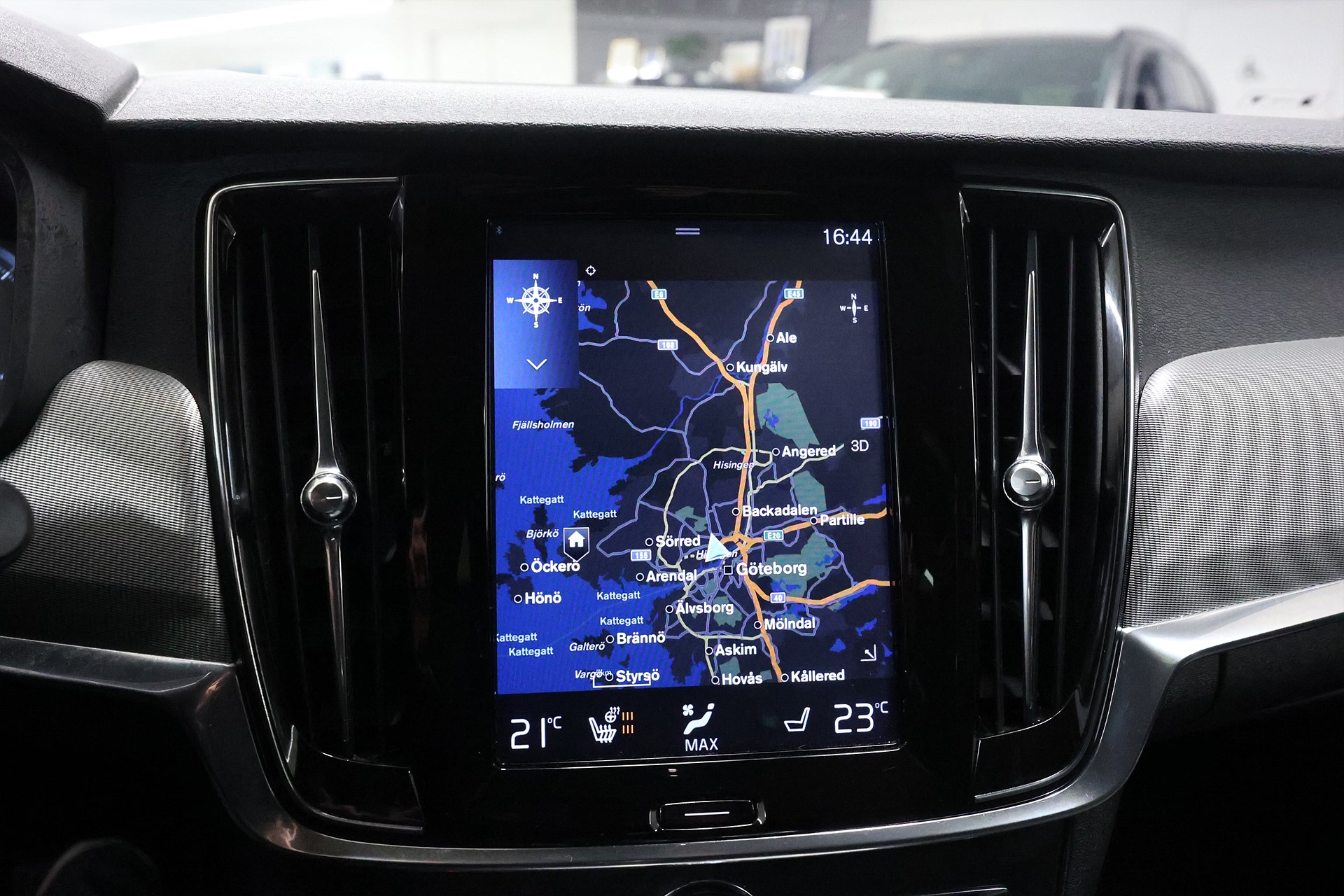 Volvo V90 Cross Country D4 AWD 190hk Momentum HUD H/K