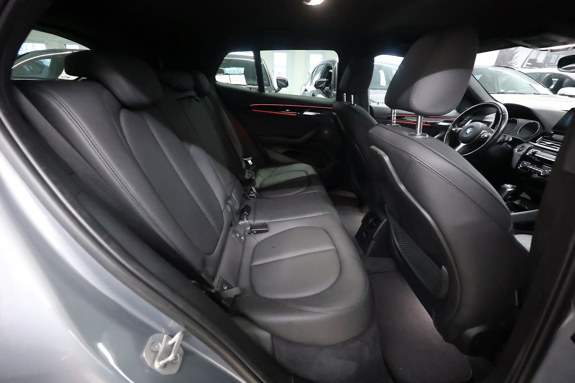 BMW X2 xDrive25e 220hk M Sport Shadow HUD H/K Skinn