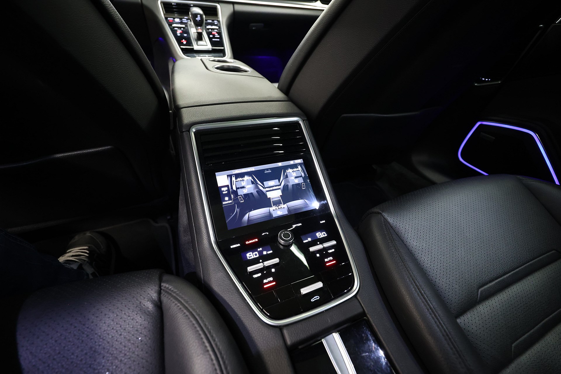 Porsche Panamera 4 E-Hybrid PDK 462hk SportDesign Pano Bose