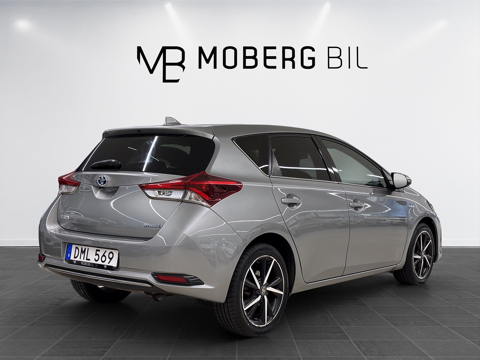 Toyota Auris Hybrid 136hk Intense Edition B-kamera
