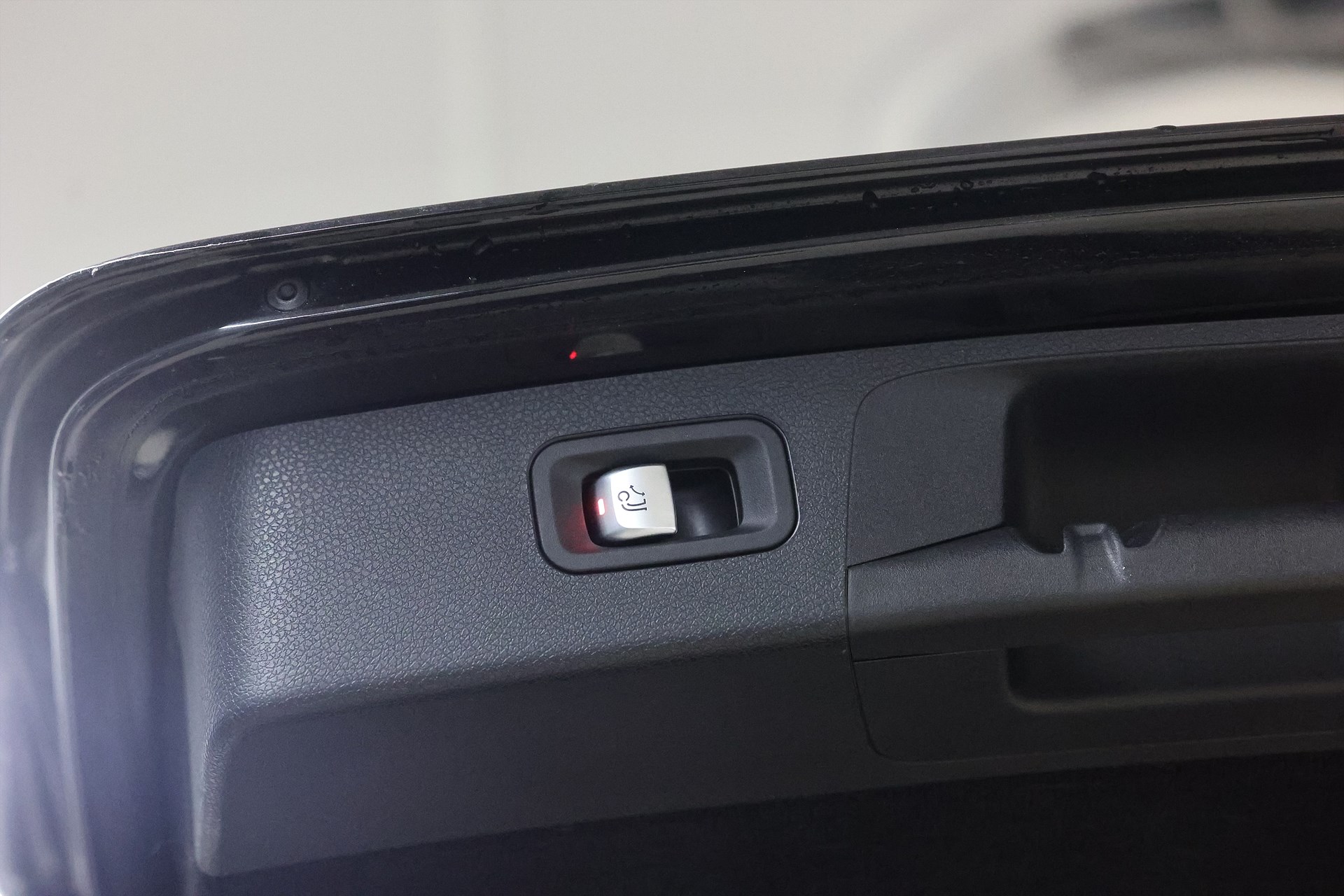 Mercedes-Benz E 220 T d 194hk Avantgarde HUD 360 Drag Läder