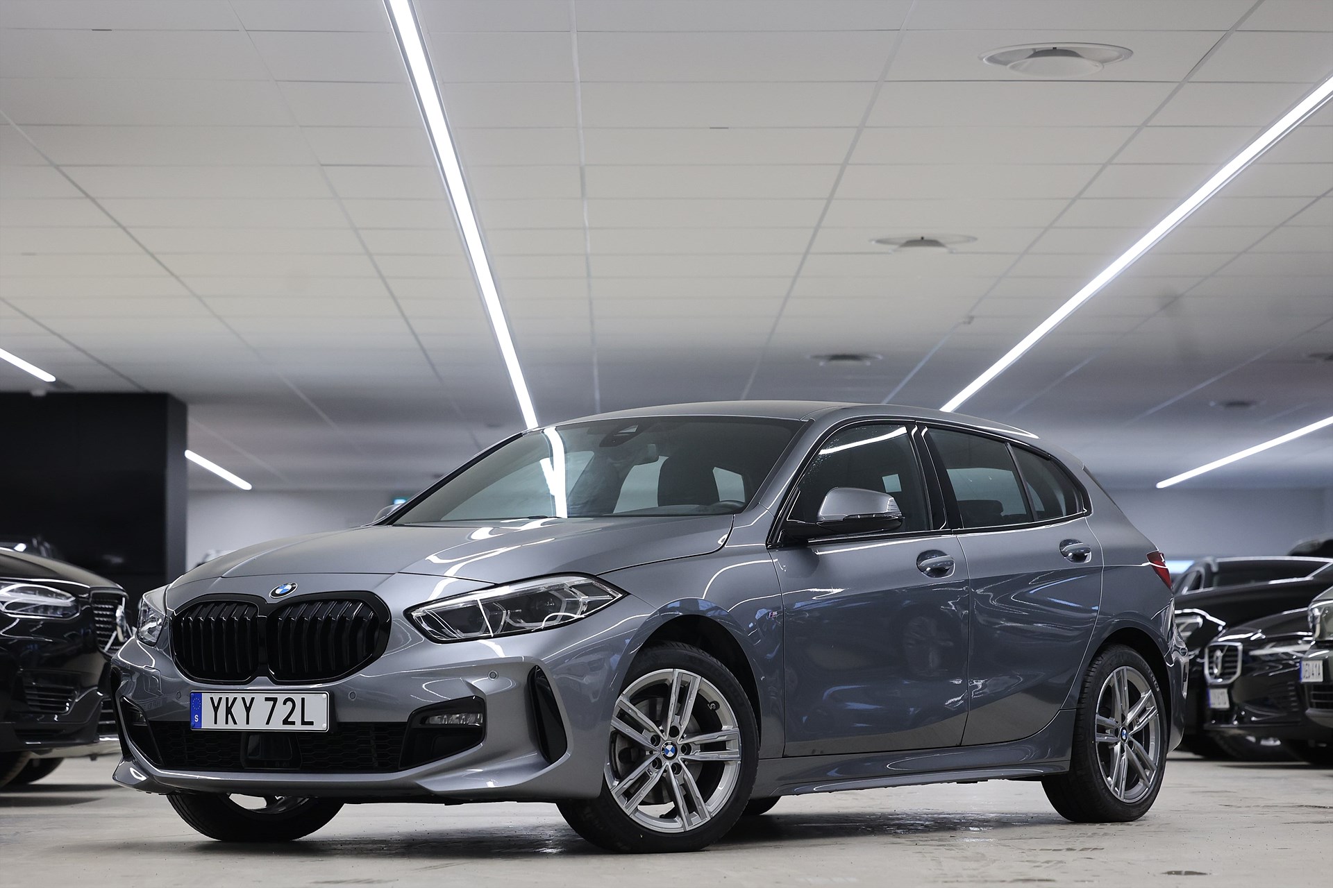 BMW 118i 136hk M Sport Shadow PDC CarPlay Navi