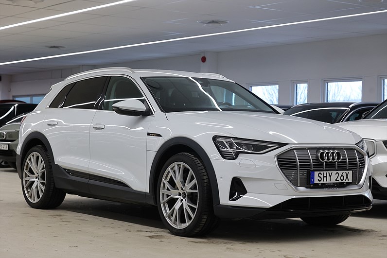 Audi e-tron 50 quattro 313hk *Kampanj!* Climatronic Alcantara Keyless Navi