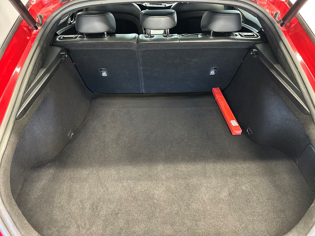 Kia Stinger – bild 8
