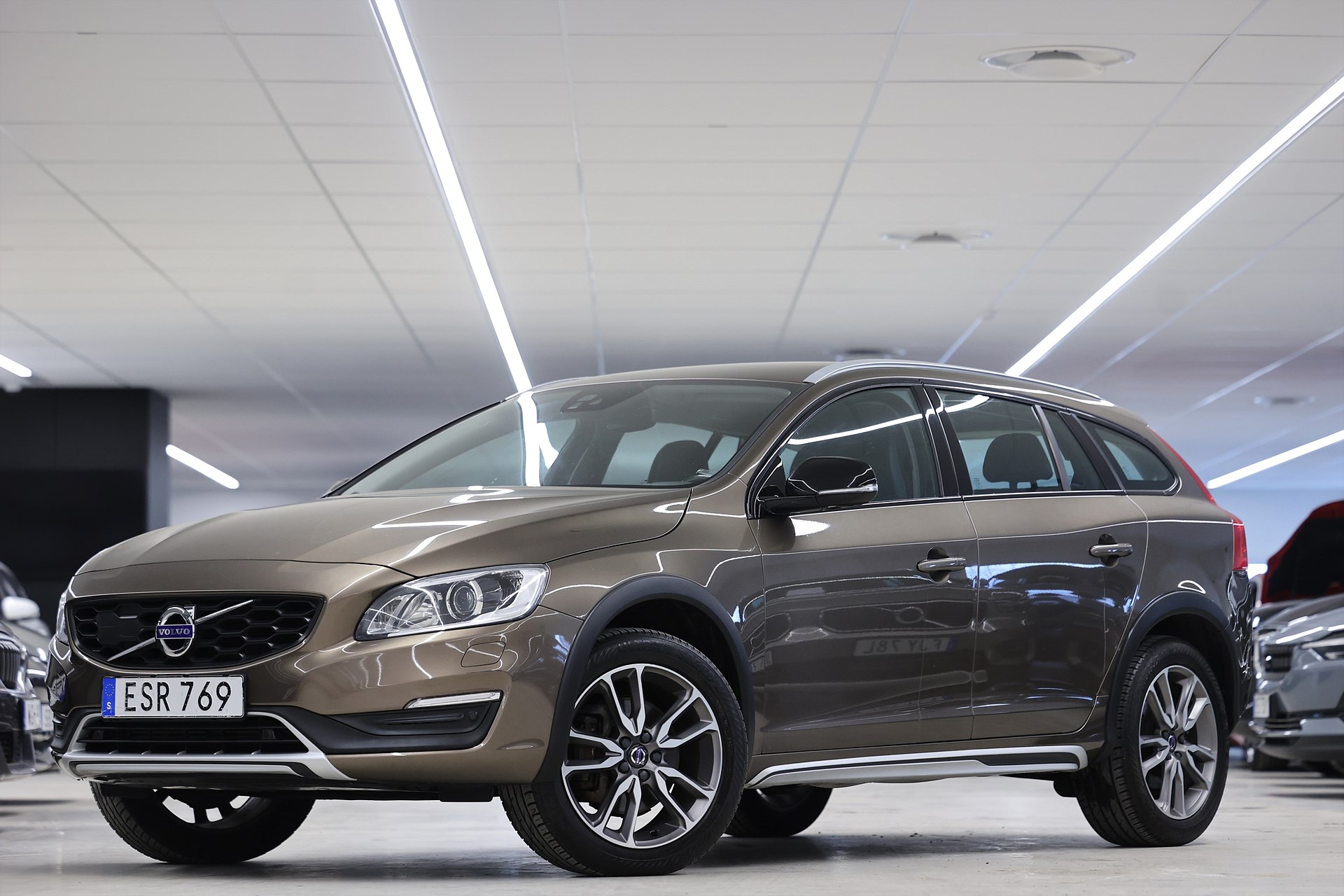 Volvo V60 Cross Country D3 150hk Classic Navi Värmare Keyless
