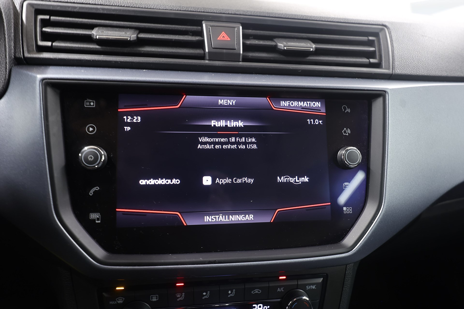 SEAT Arona 1.0 TSI 95hk Style PDC Carplay