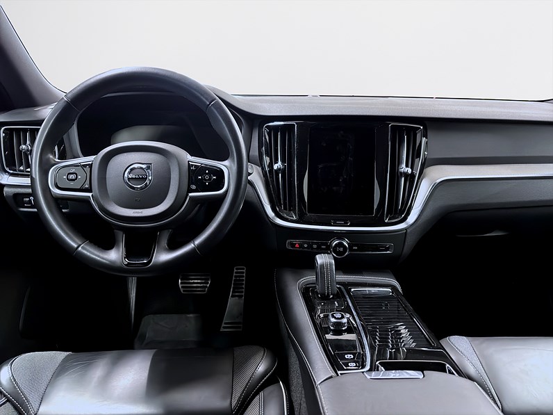 Recharge T6 AWD 341hk R-Design Navi Drag B-Kamera
