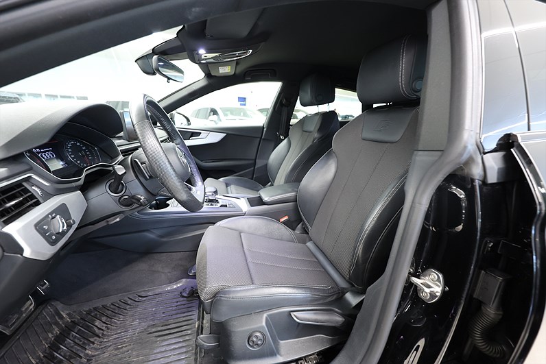 Audi A5 Sportback 45 TFSI Quattro 245hk S Line B&O Matrix 1262kr Årsskatt