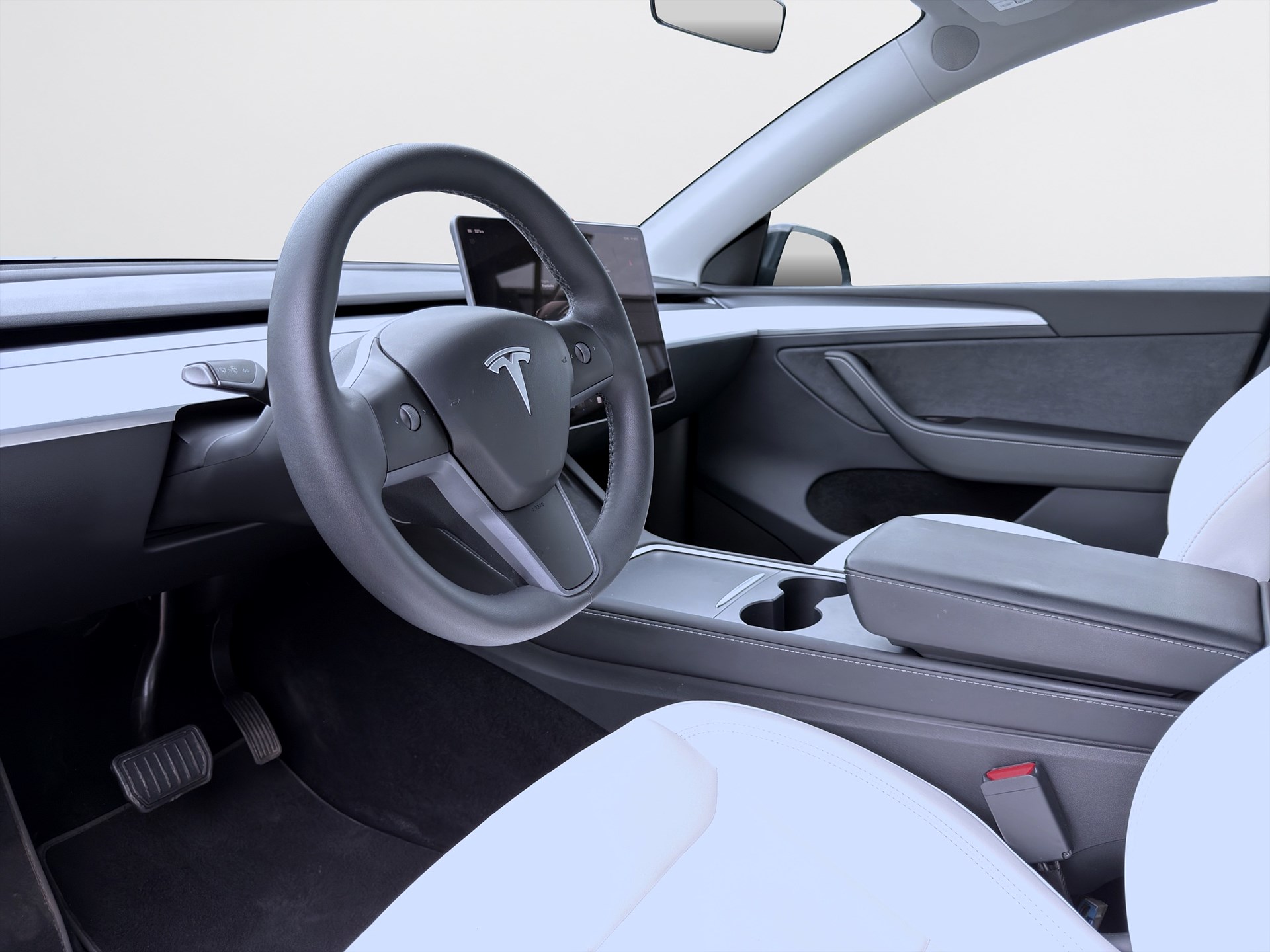 Tesla Model Y Long Range 514hk Pano Navi Drag B-Kamera MOMS