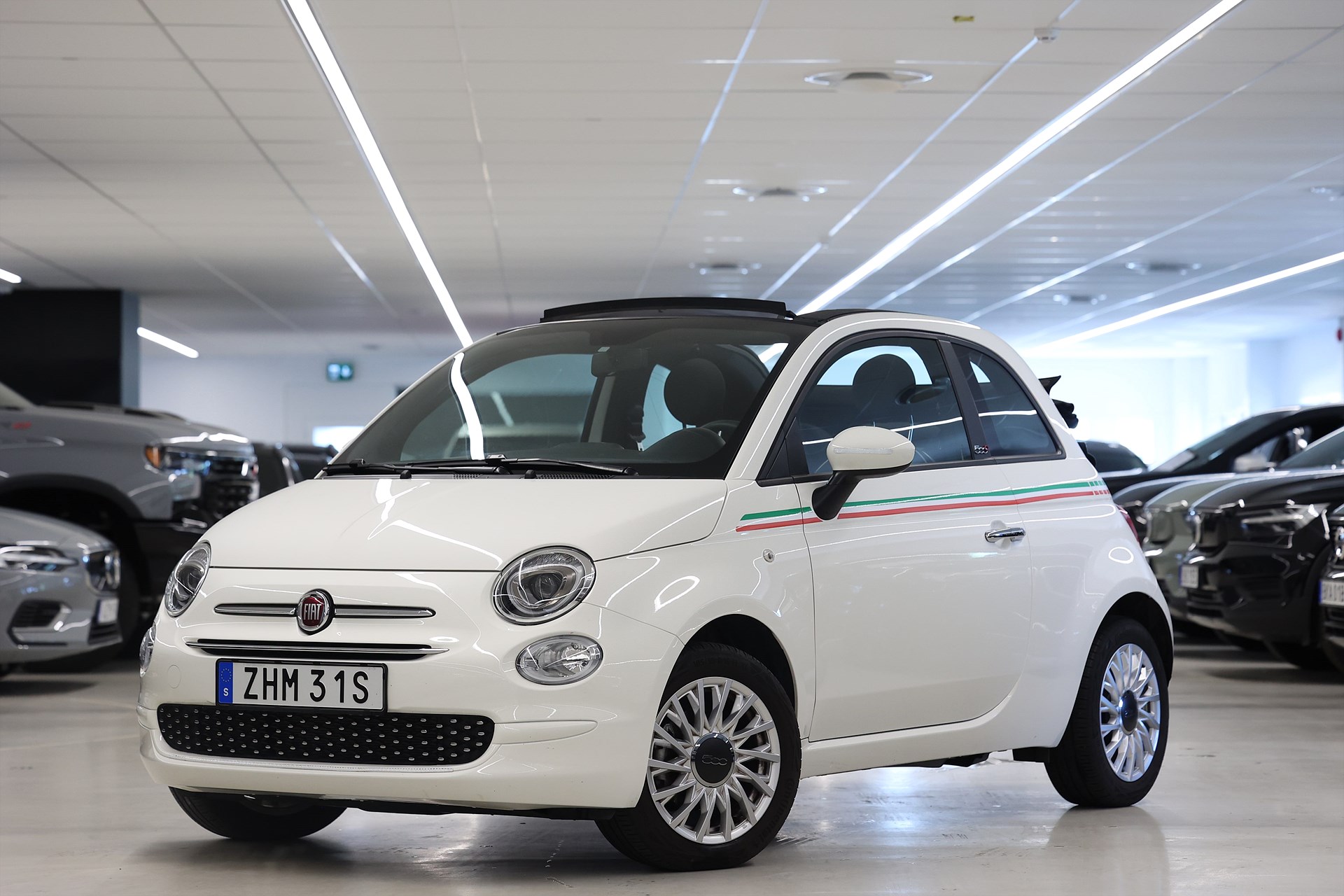 Fiat 500C Cab Hybrid 70hk Lounge PDC Låg Skatt