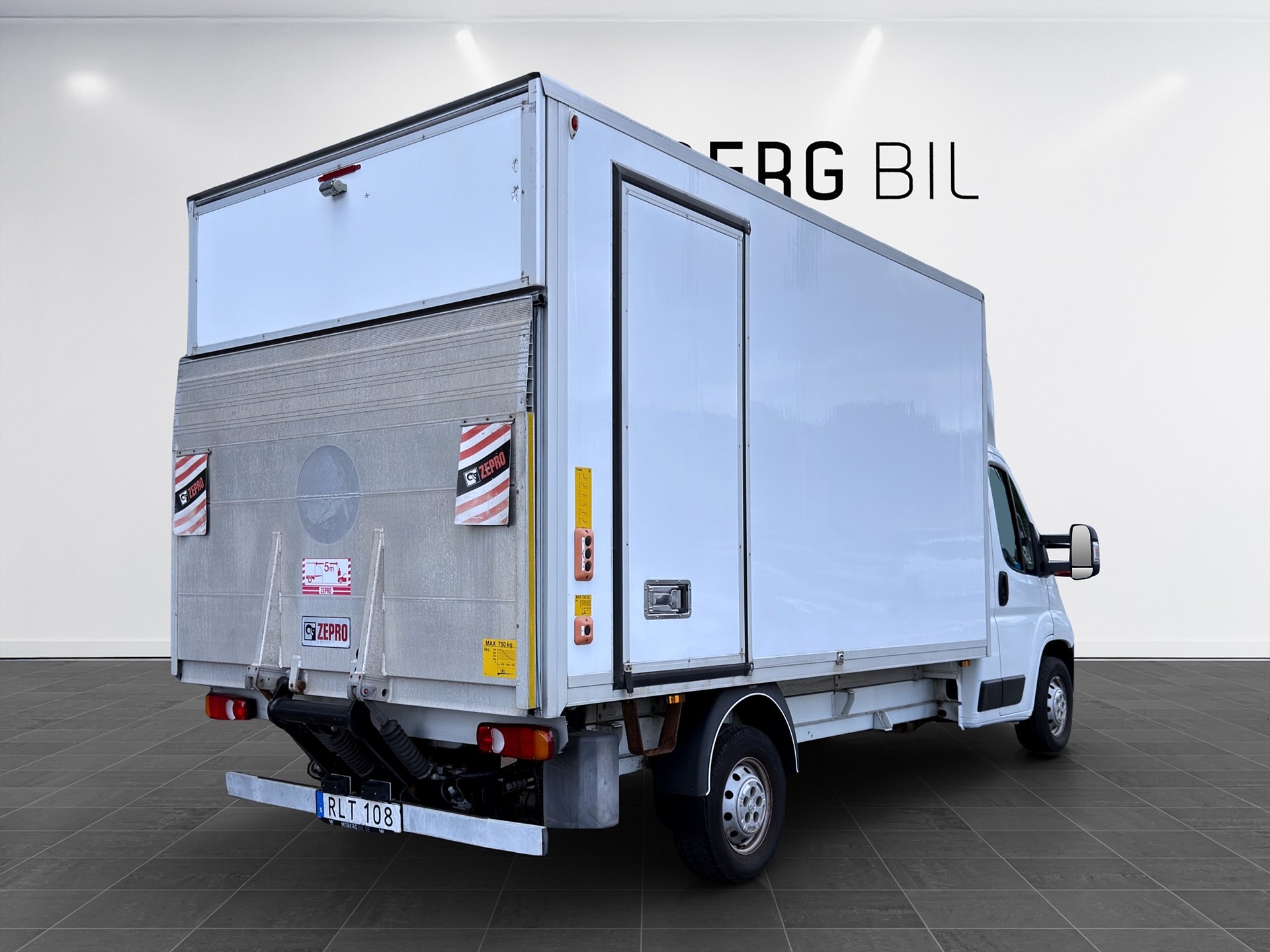 Peugeot Boxer 2.0 BlueHDi 130hk Volymskåp BG-Lyft MOMS