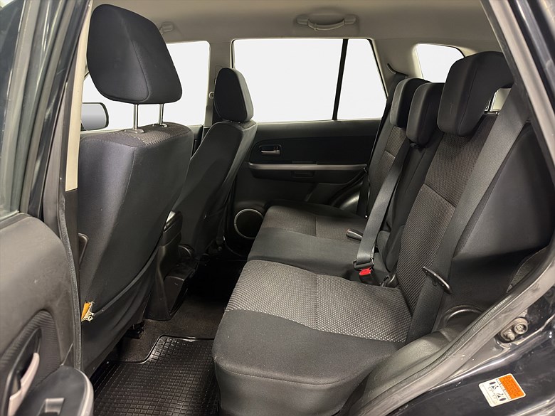 Suzuki Grand Vitara 2.0 4WD Lågväxel Dragkrok 2008, svart – bild 11 av 22, begagnad hos Niber i Järfälla