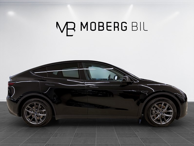Tesla Model Y Standard Range 299hk Helg på Moberg! Pano Premium Navi
