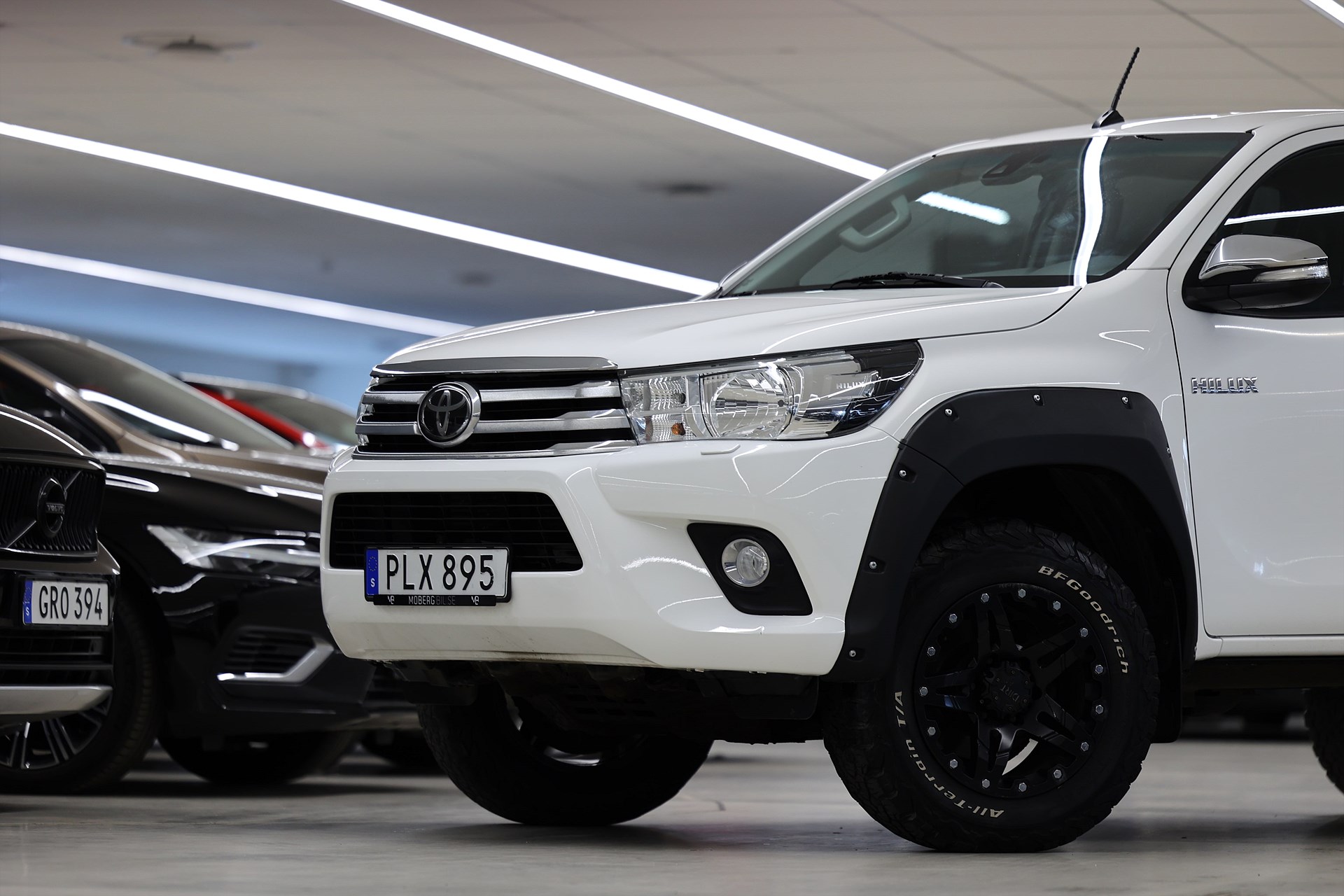 Toyota Hilux Dubbelhytt 2.4 AWD 150hk Invicible Drag Flaklock