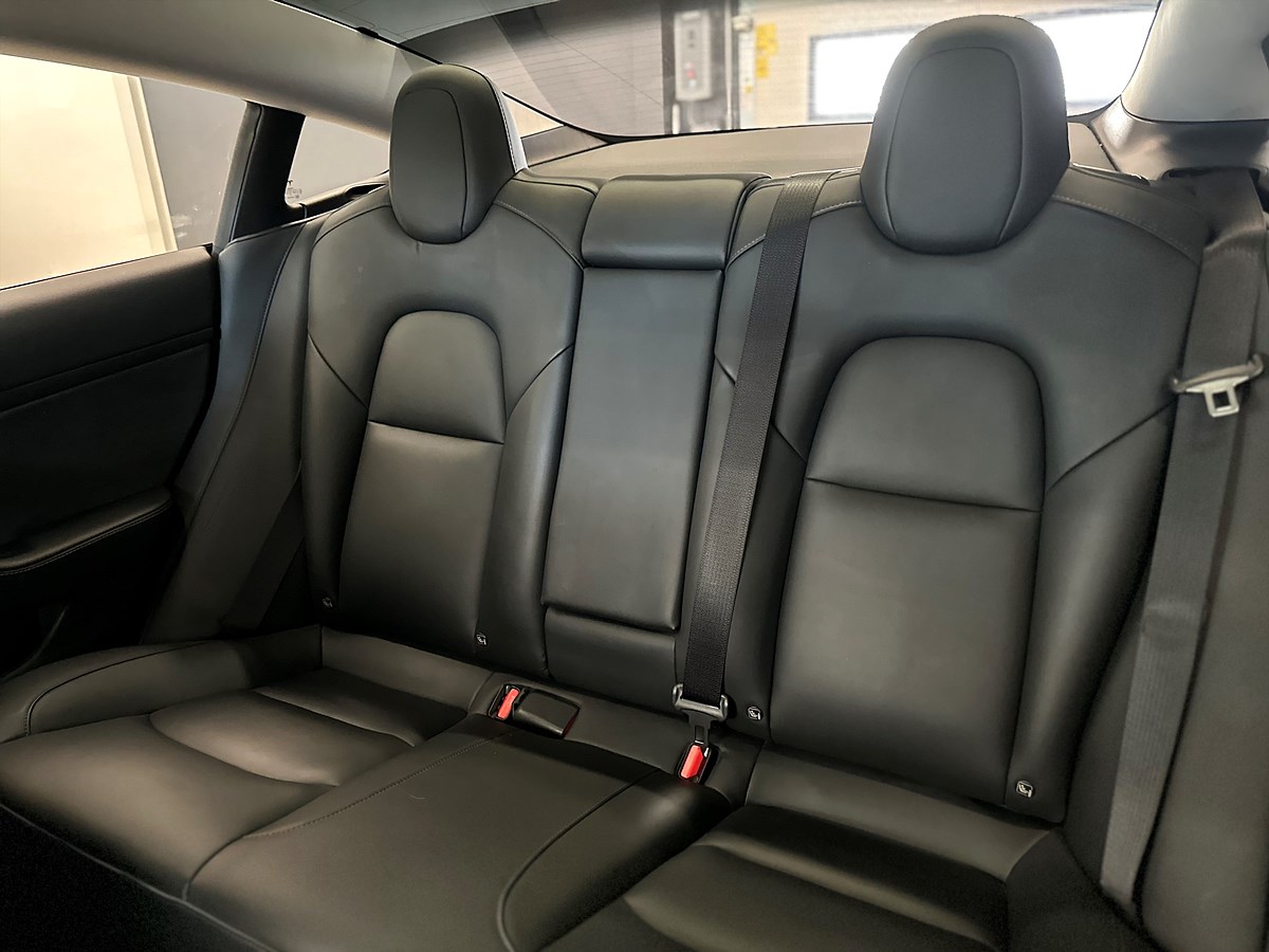 Tesla Model 3 – bild 19