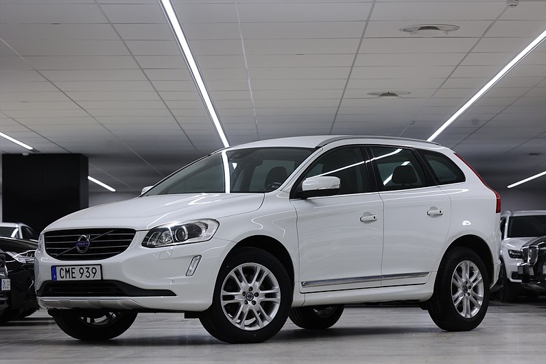 Volvo XC60 D4 AWD 181hk *Hjulkampanj!* Summum B-kamera Värmare