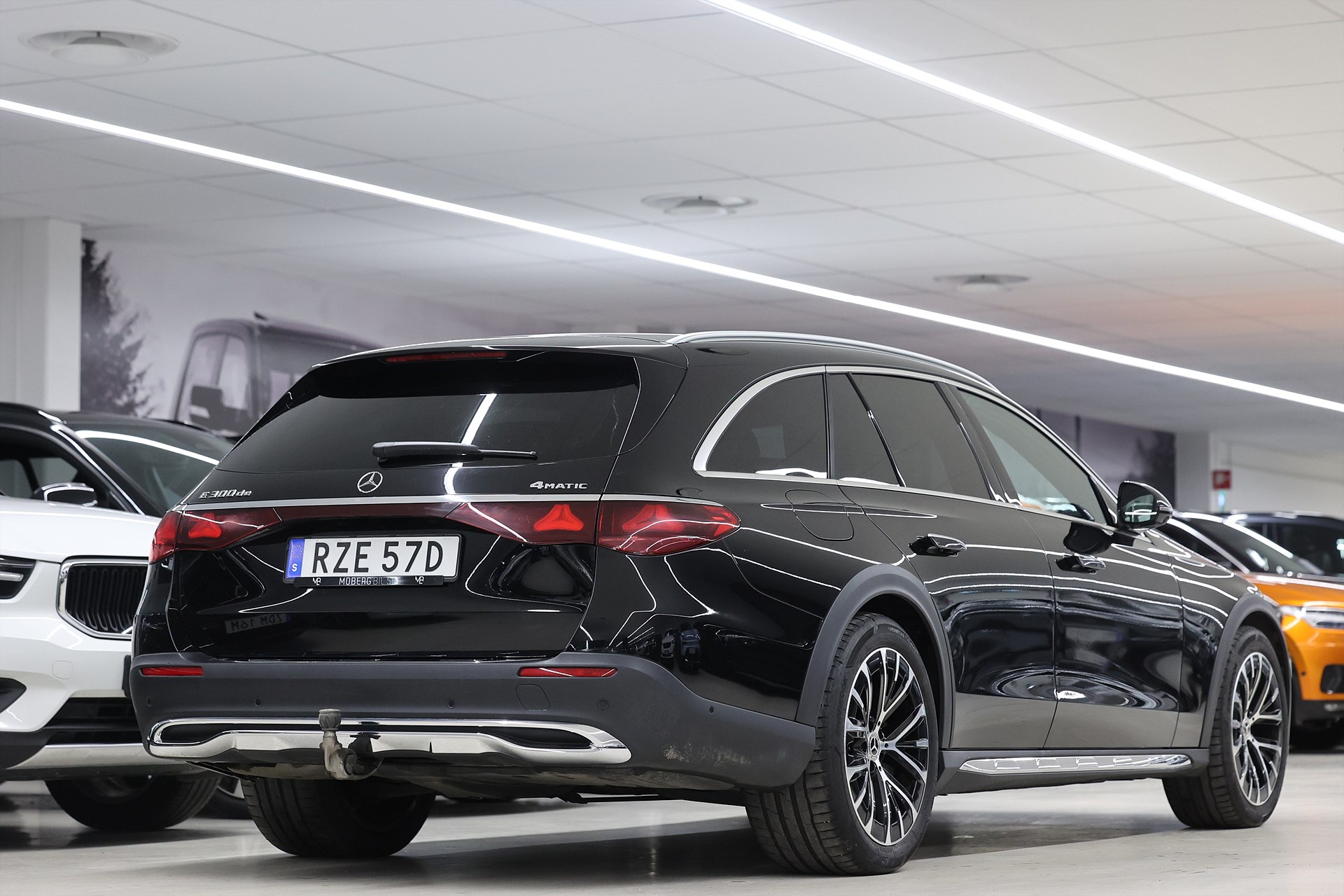 Mercedes-Benz E 300 d e 4MATIC All-terain 313hk *Hjulkampanj!* Hyperscreen SE SPEC