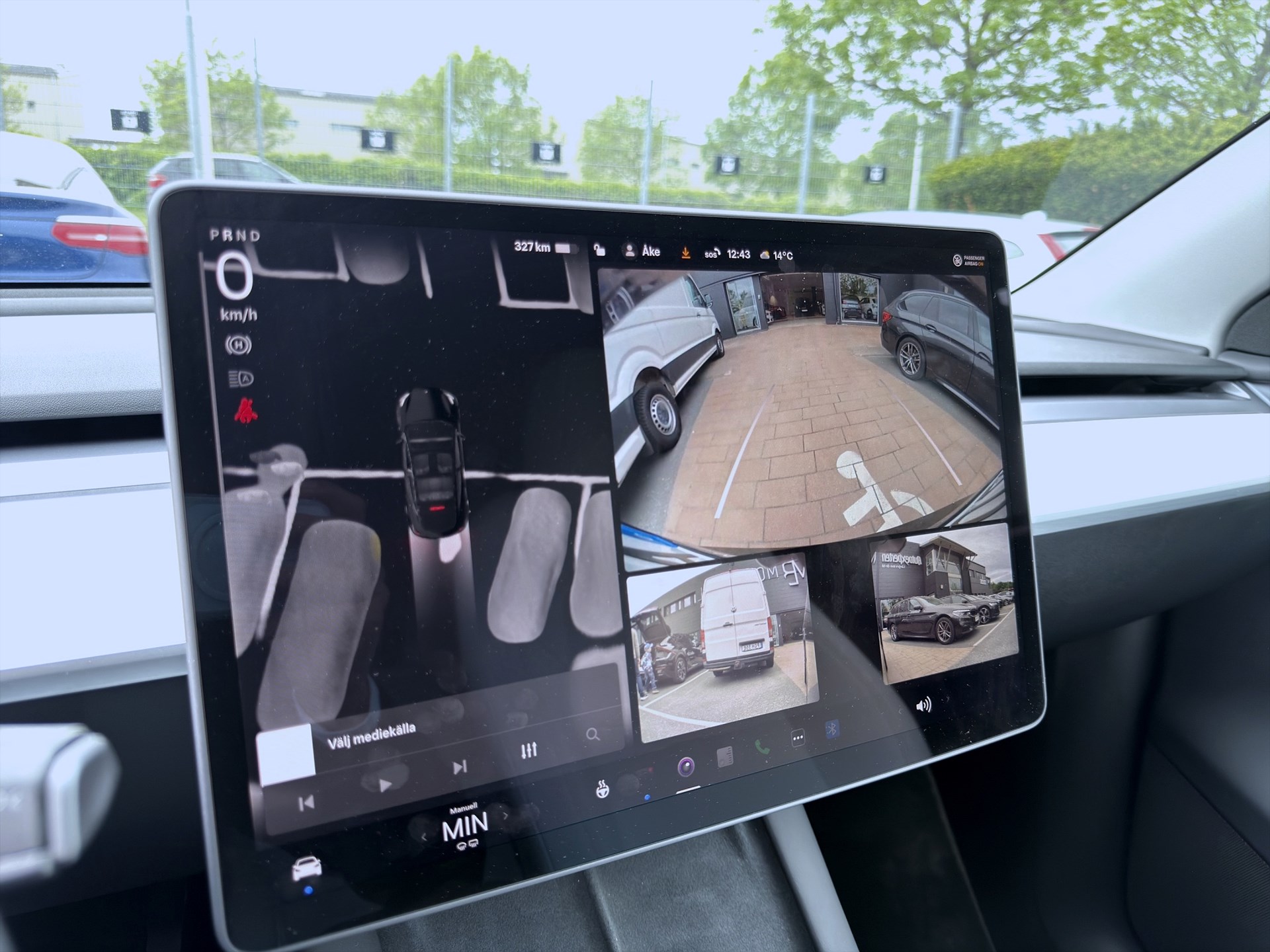 Tesla Model Y Long Range 514hk Pano Navi Drag B-Kamera MOMS