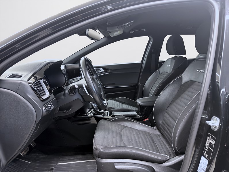 Kia Ceed SW 1.5 T-GDI Helg på Moberg! GT-Line Keyless Navi B-Kamera
