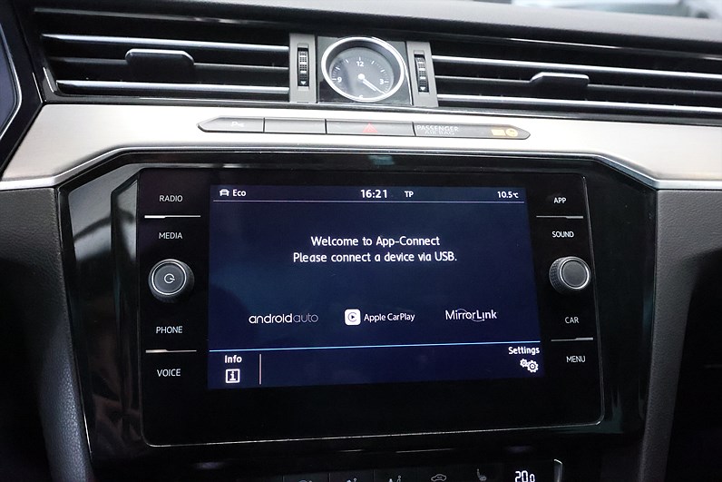 Volkswagen Passat SC 2.0 TDI 4M 190hk R Line Executive Nappa