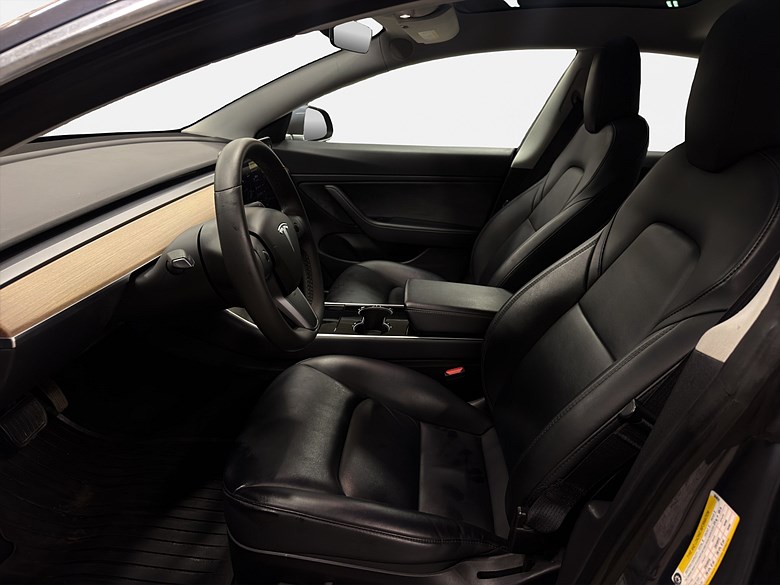 Tesla Model 3 Long Range AWD Autopilot SOH 89,9% 2020, grå – bild 11 av 21, begagnad hos Niber i Järfälla