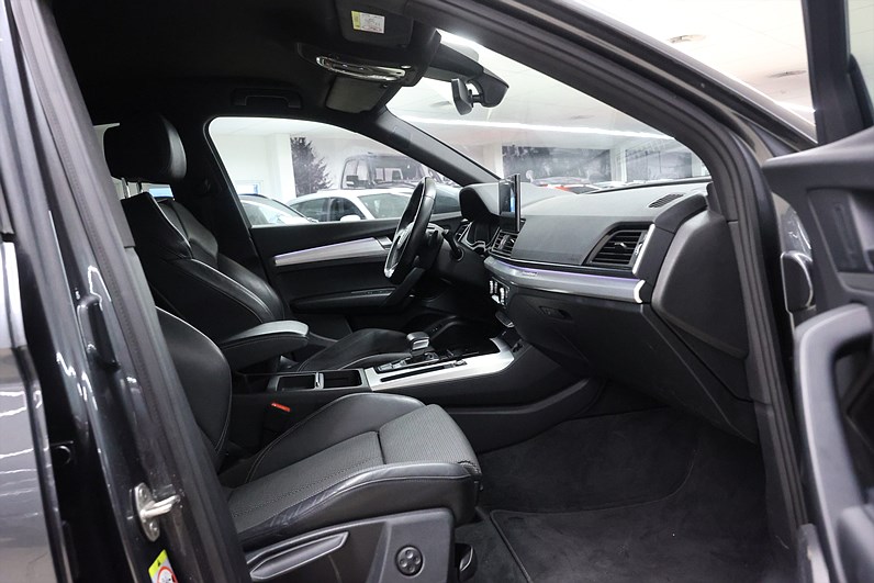 Audi Q5 Sportback 55 TFSI E 367hk S Line B&O B-Kamera Drag