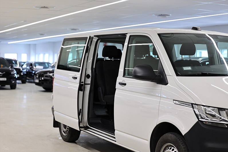 Volkswagen Caravelle 2.0 TDI 9-Sits B-kamera Carplay PDC MOMS
