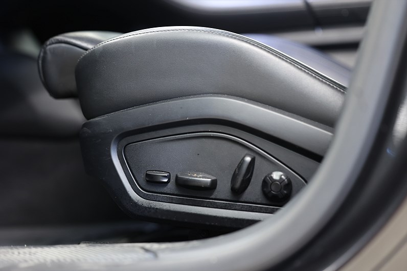 Porsche Taycan 4S Performance 571hk Chrono BOSE Pano