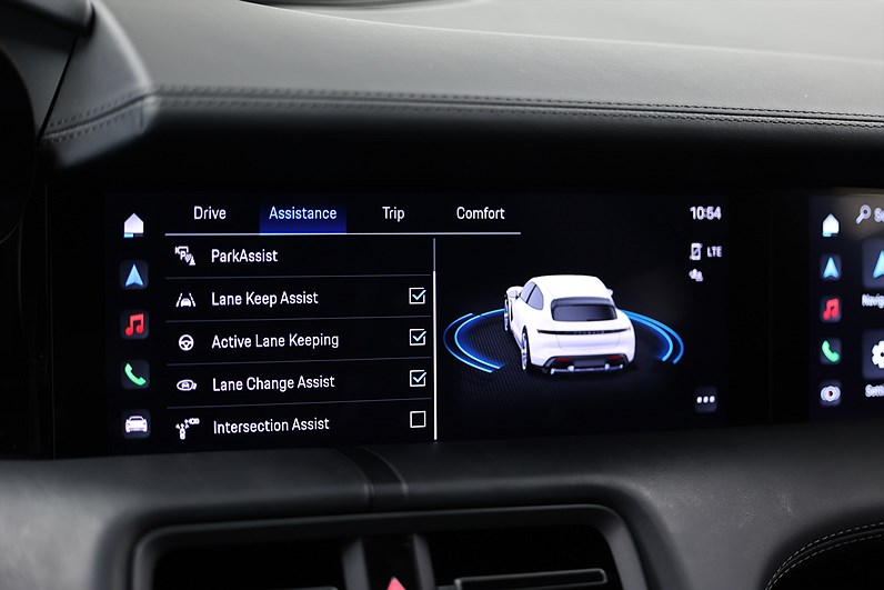 Porsche Taycan 4 Cross Turismo OffroadDesign Pano HUD BOSE 21