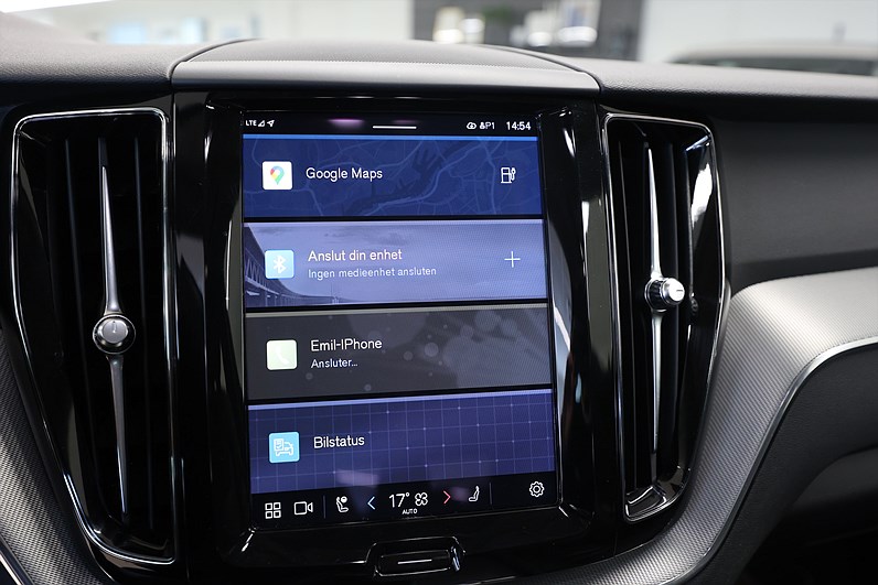 Volvo XC60 Recharge T6 AWD 350hk Plus Dark Pano Drag 360