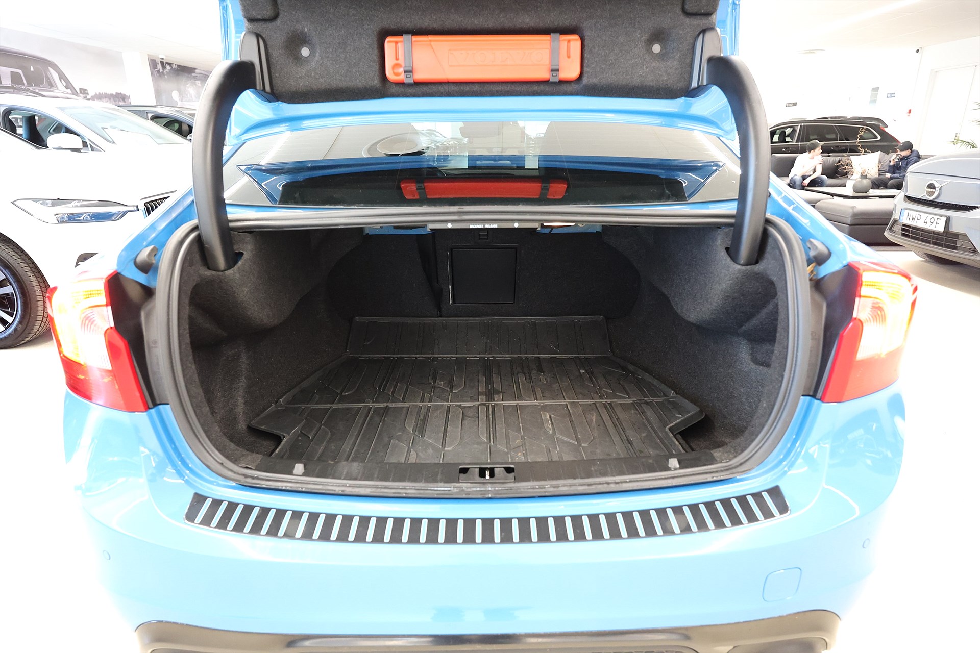 Volvo S60 T6 306hk R-Design Polestar H/K Läder Navi B-Kamera