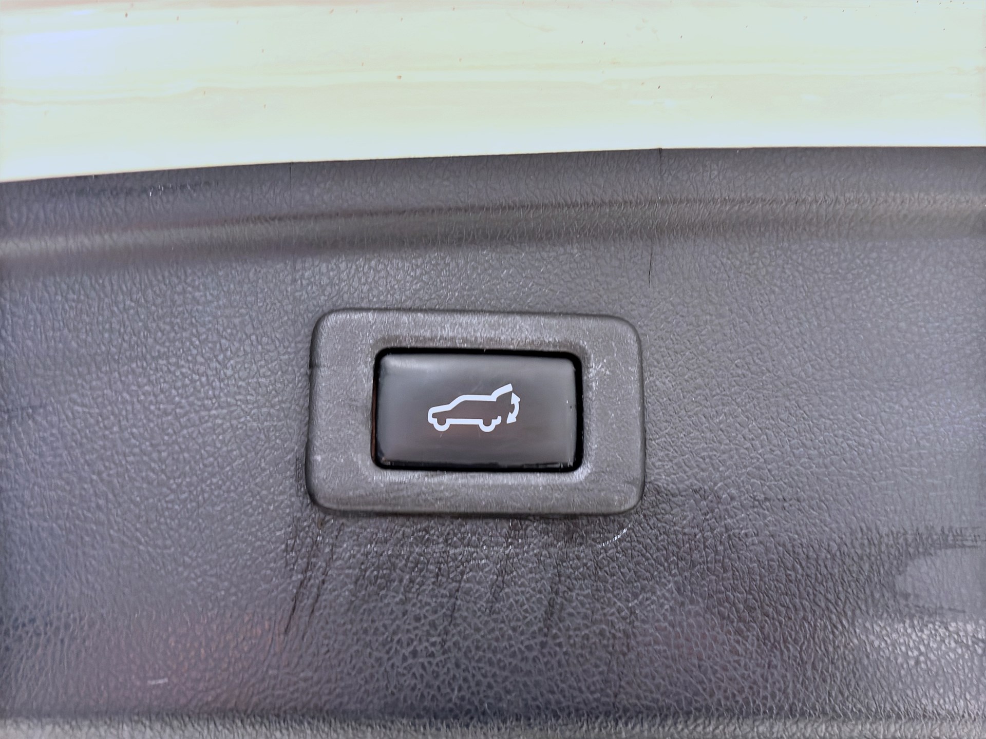 2.0 150hk 4WD Summit H/K Drag Navi B-Kamera