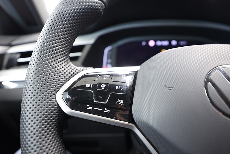 Volkswagen Arteon Ehybrid SB 218hk R-Line B-kamera