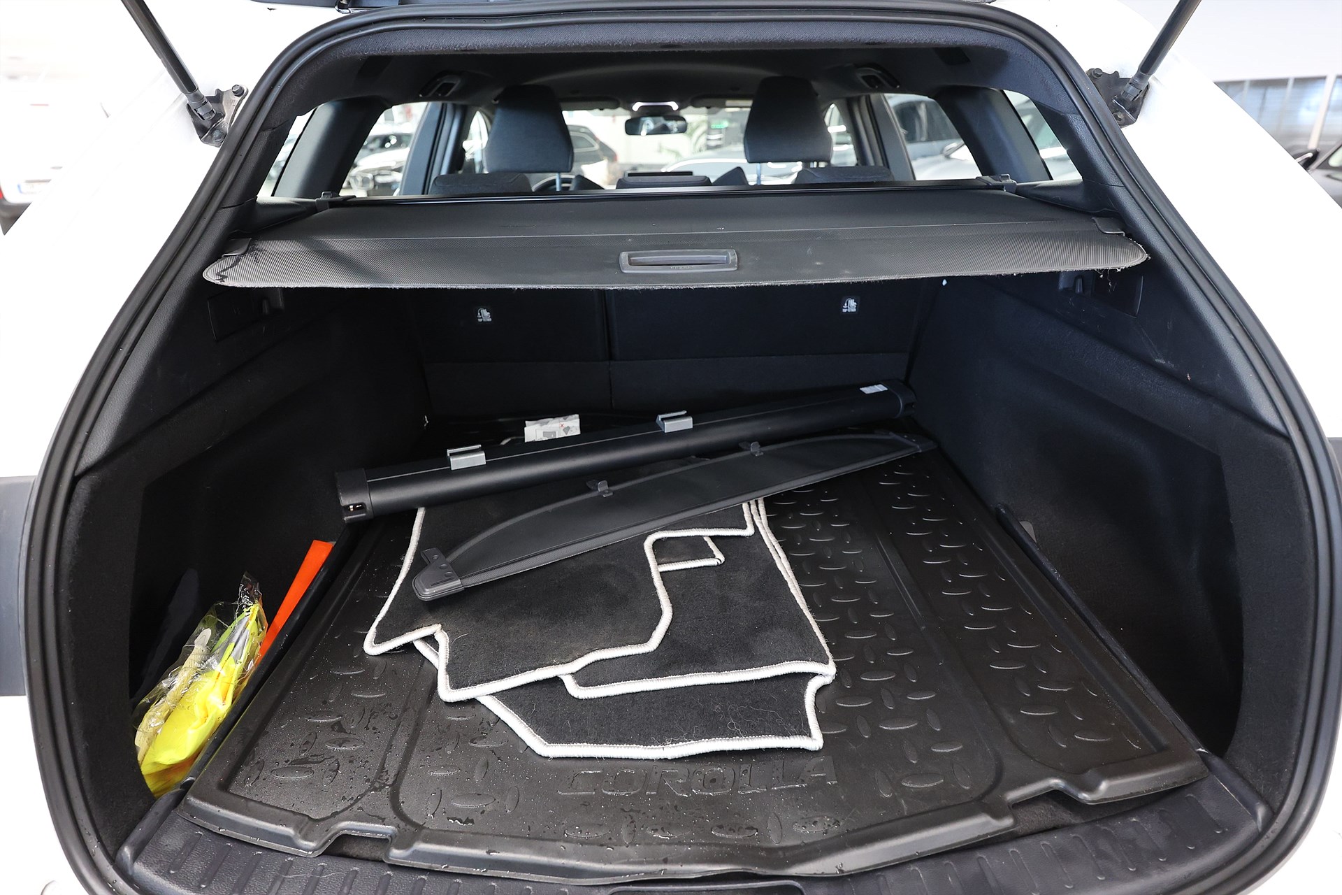 Toyota Corolla Touring Sports Hybrid e-CVT 140hk Active Navi Drag