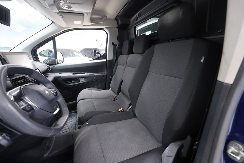Peugeot Partner 1.5 BlueHDi 130hk *Kampanj!* V-inrett Värmare