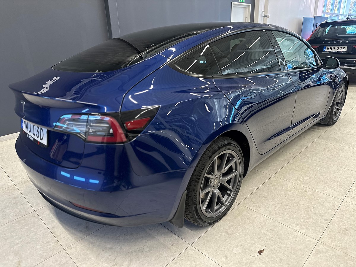 Tesla Model 3 – bild 7