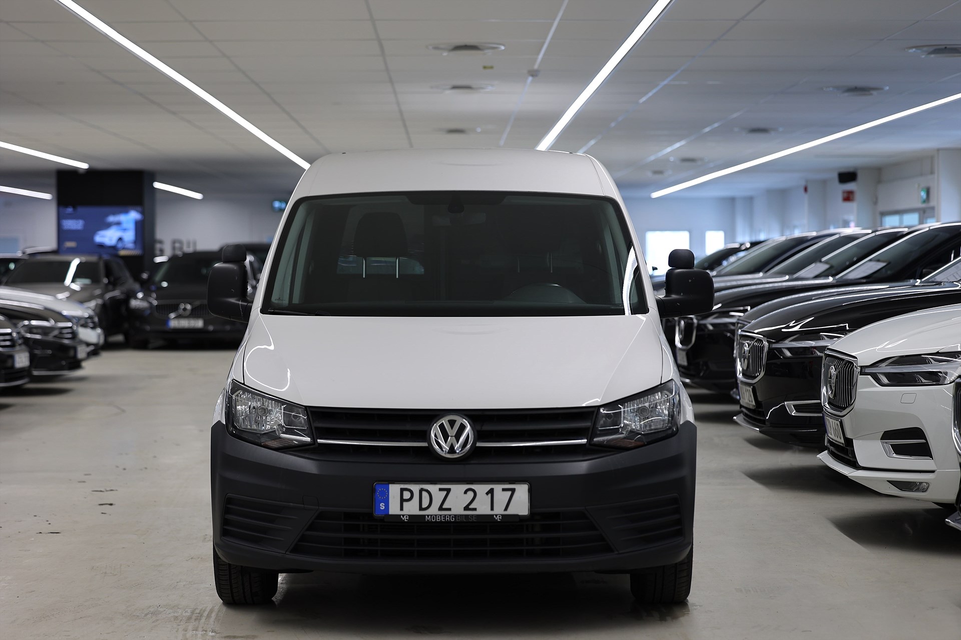 Volkswagen Caddy 2.0 TDI DSG Vst-inrett Värmare med fjärr Bluetooth MOMS
