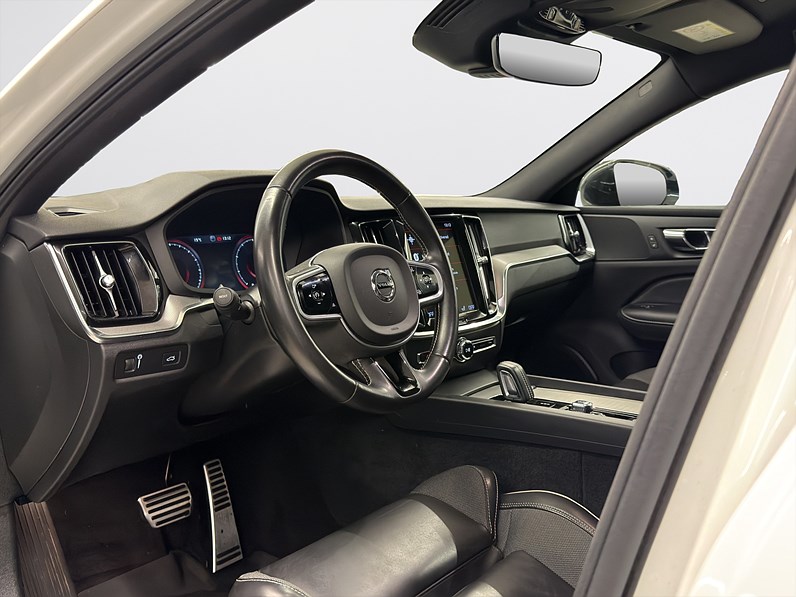 Volvo S60 B5 250hk R-Design B-Kamera Läder Keyless Värmare