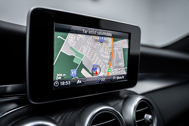 Mercedes-benz C-Klass 2018 - miniatyr 19