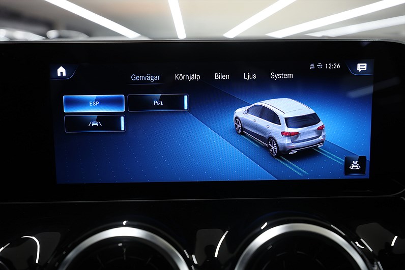 Mercedes-Benz B 180 136hk *Hjulkampanj!* Drag B-kamera Navi